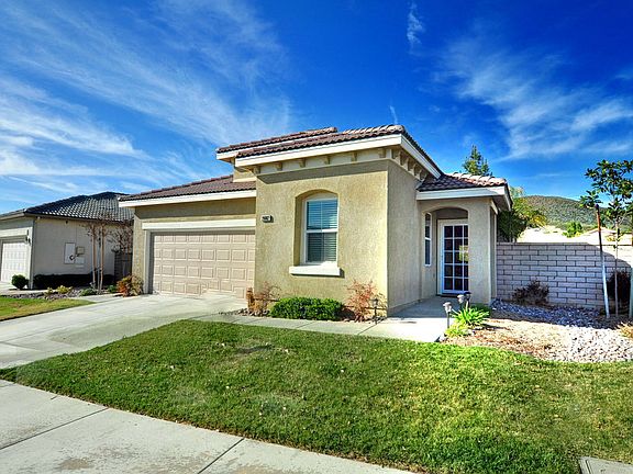 3rd image of 28082 Whisperwood Dr