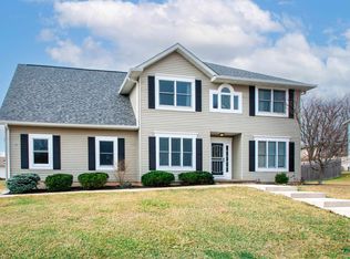 2400 W Imperial Dr, Peoria, IL 61614