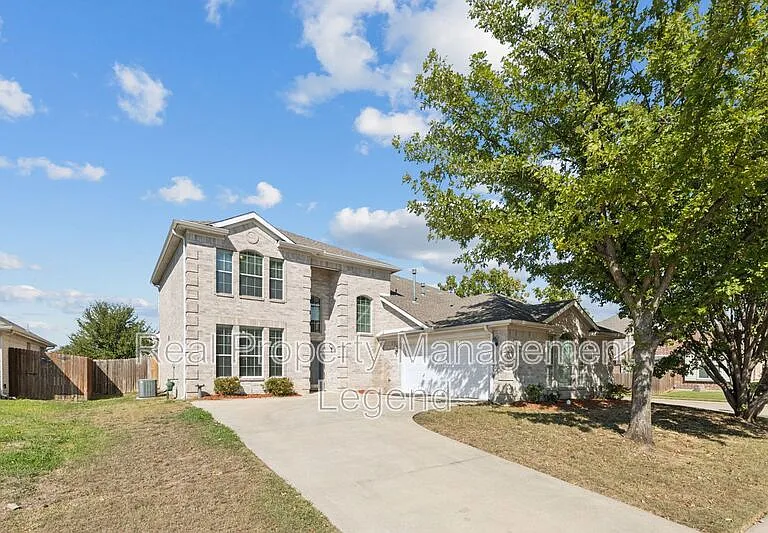 5100 Brookside Dr — Photo 2