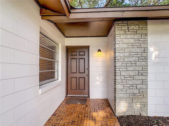 4th image of 5240 Poinsetta Ave