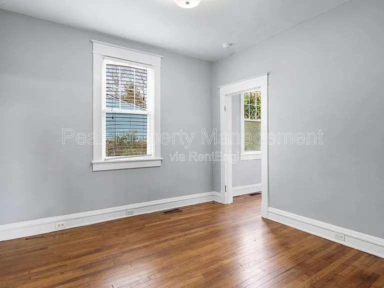 728 Arnold Ave — Photo 20