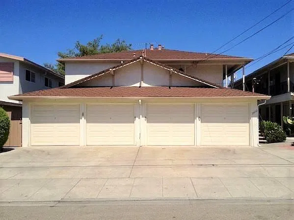 3 bed, 1100 sqft, $3,250 — Photo 2