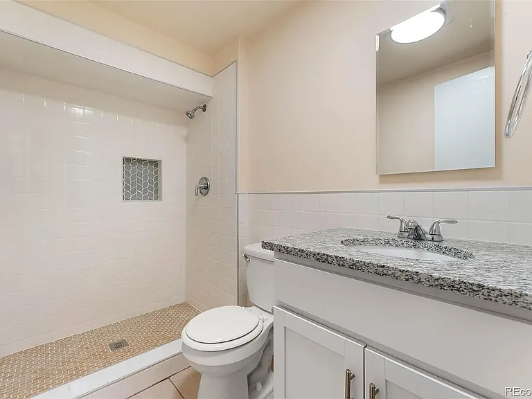 1358 Urban St — Photo 24