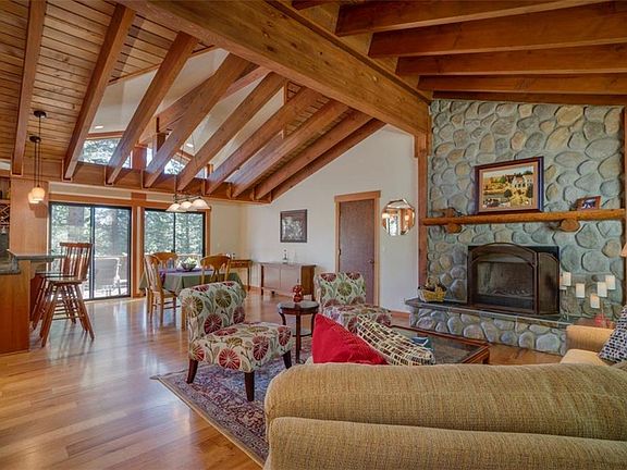 3rd image of 591 Knotty Pine Dr
