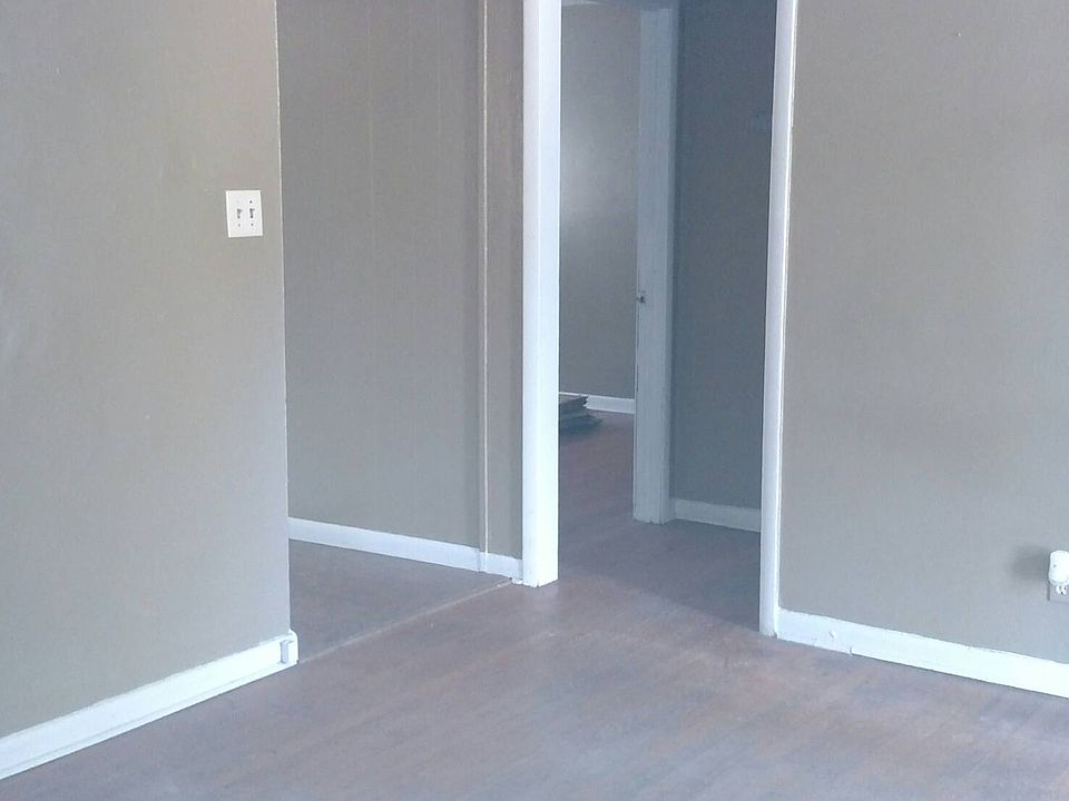 2nd image of 313 Mountain View Cir #A