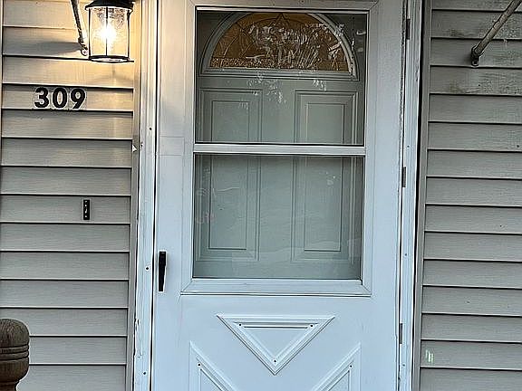 2nd image of 309 N Olive St