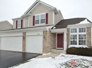 2010 Burr Oak Ct, Round Lake, IL