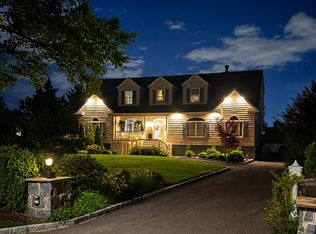 108 Awixa Avenue, Bay Shore, NY 11706