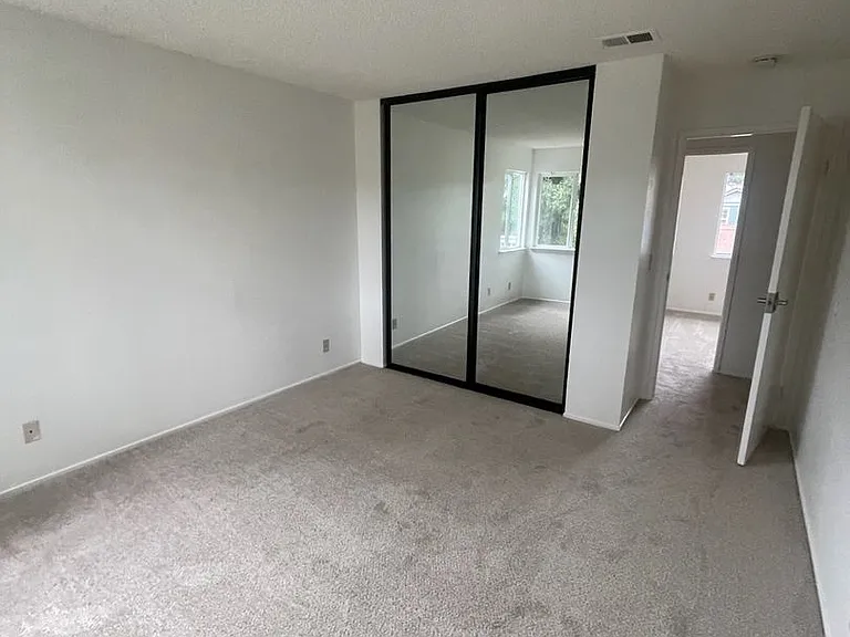 1816 Shirley Dr — Photo 7