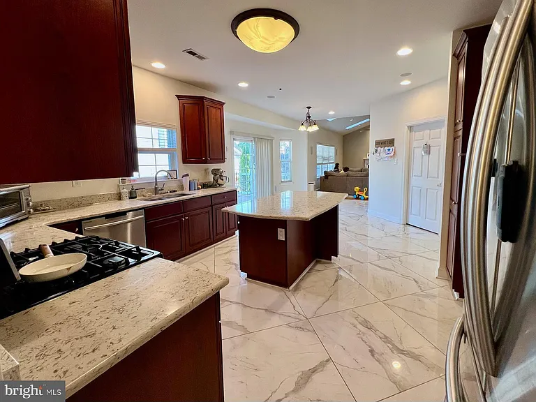 217 Truman Way — Photo 16
