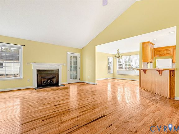 3rd image of 19423 Indian Rd