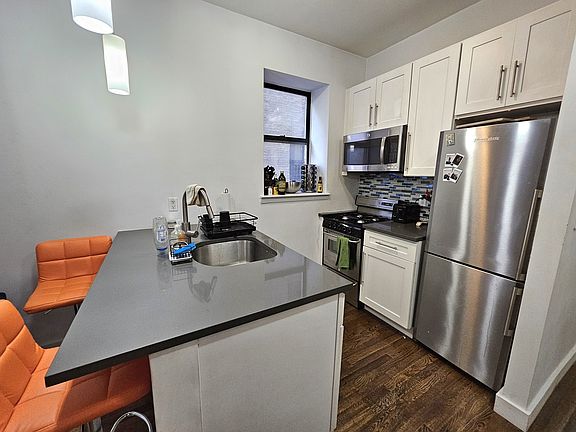 2nd image of 311 W 113th St #1B