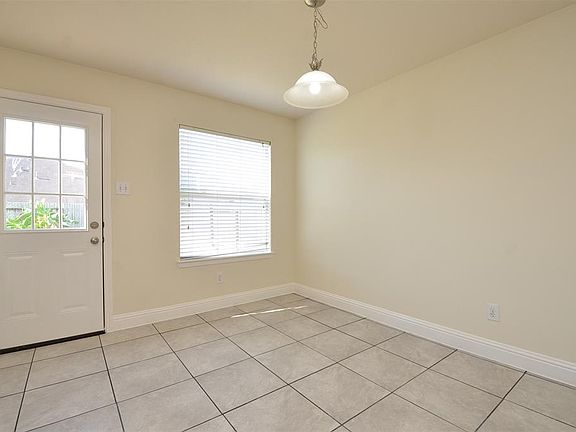 4th image of 6519 Dogwood Park Ln