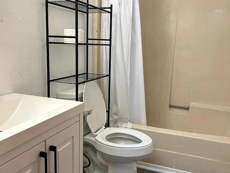 1120 Joyce Dr — Photo 9