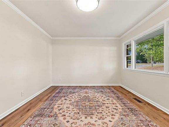 5th image of 8304 Branson Rd