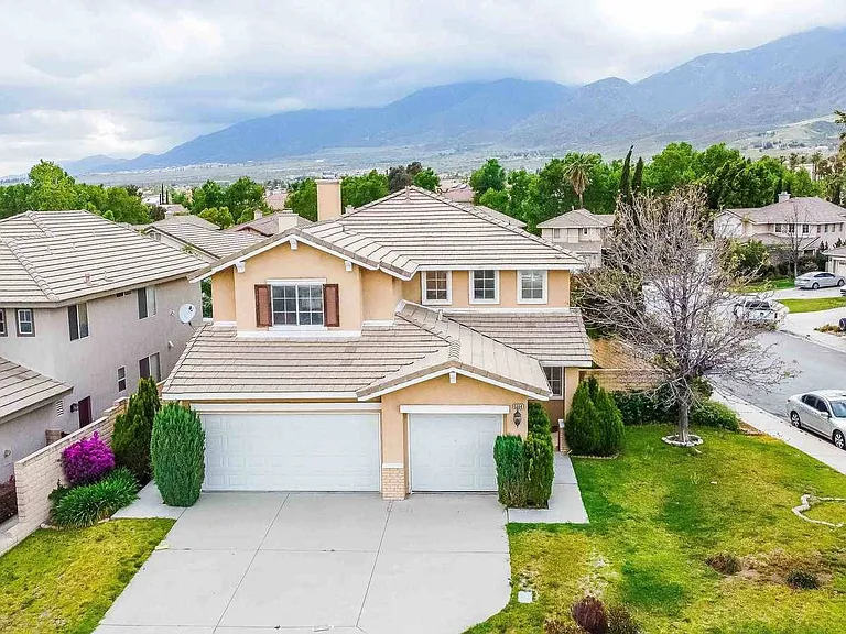 5554 Pheasant Dr — Photo 15