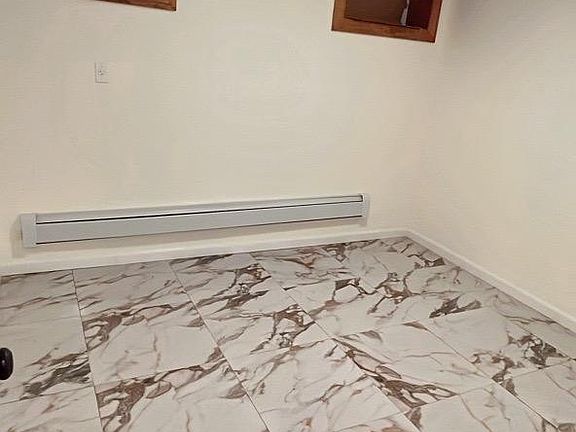 5th image of 2027 E 35th St #B