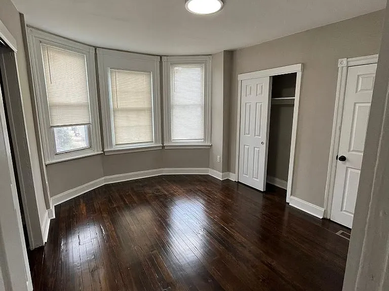 Unit Photo