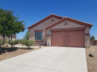 1548 W Cottonwood Bluffs Dr, Benson, AZ 85602