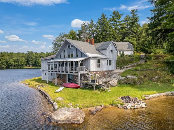 211 Loon Pond Road, Sabattus, ME 04280