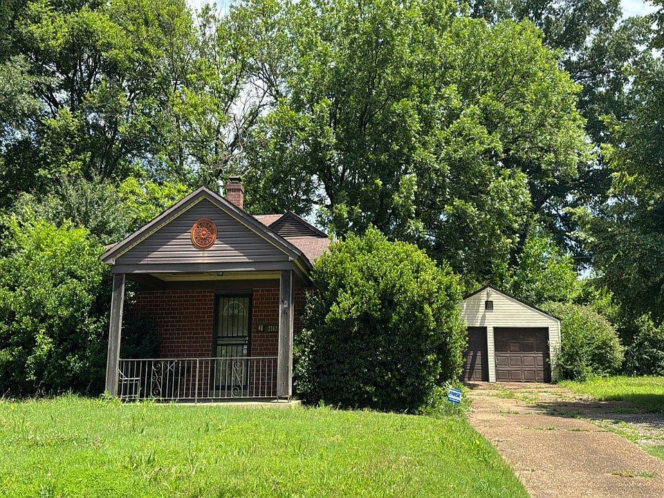 1st image of 2762 Garden Ln