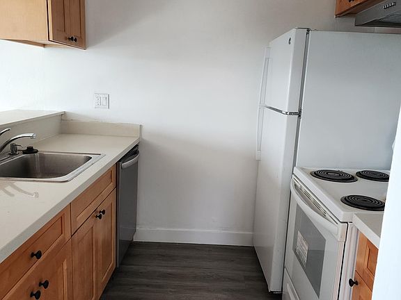 3rd image of 1236 Quincy Dr APT 4