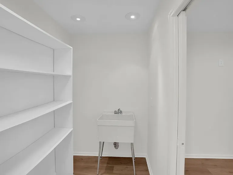 408 Wilby Dr — Photo 26
