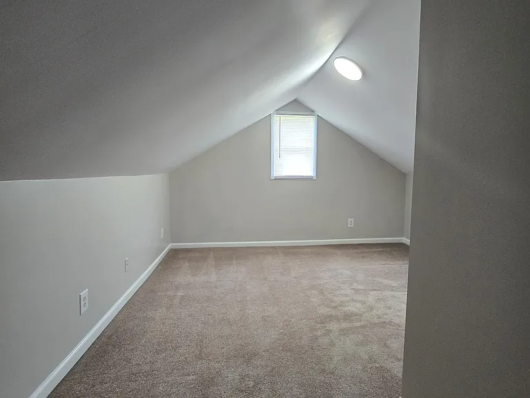 1805 Morningside Ave — Photo 12