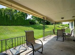 112 Christmas Ave, Bath, PA 18014