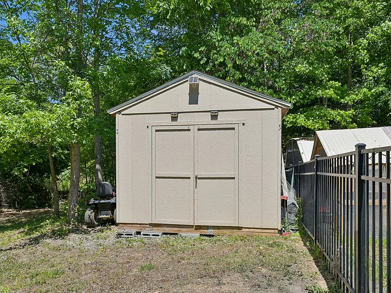 3924 Fox Grove Trl — Photo 81