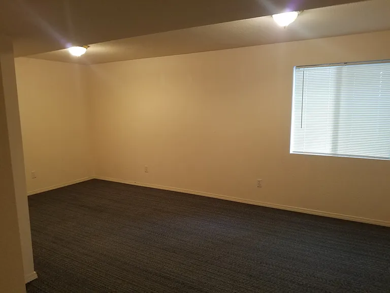 500 Lashley St #16 — Photo 23