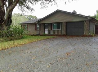 1126 Woodlake Dr, Cantonment, FL 32533