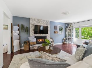 180 Clairmont Rd, Gravenhurst, ON P1P 1H9