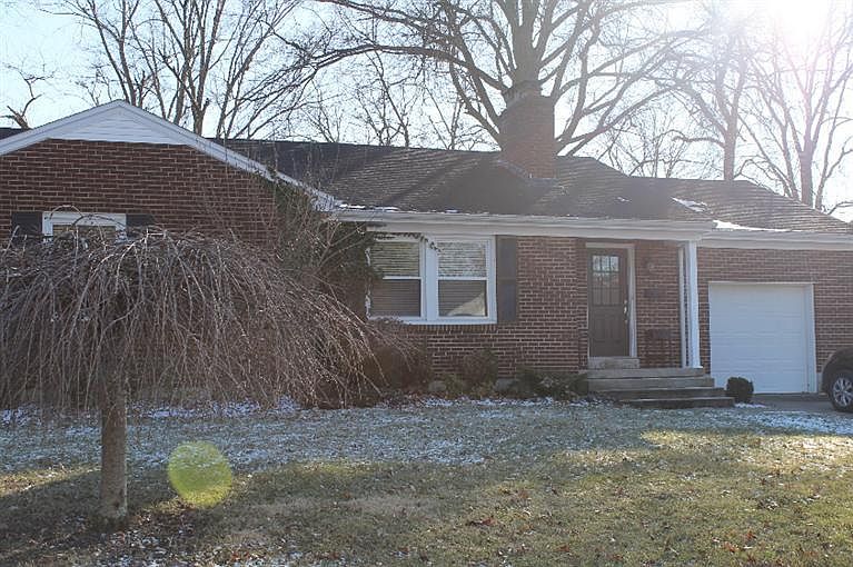 1st image of 210 Sterling Ave