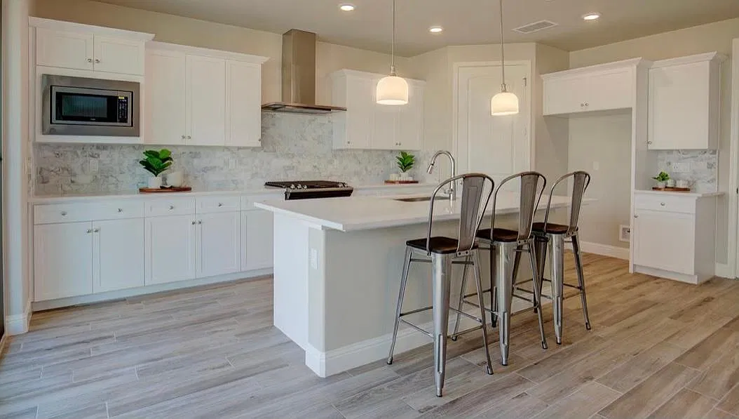 1230 E Via Girasoli Dr — Photo 2