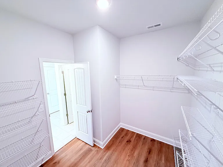 Walk in Closet