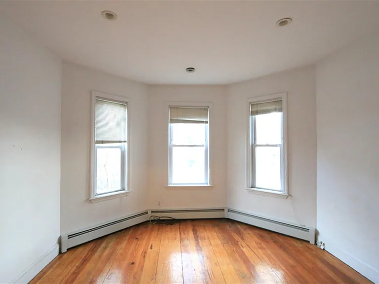 187 Brookline St #2 — Photo 1