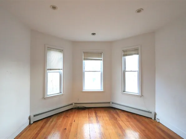 187 Brookline St, Cambridge, MA