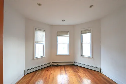 187 Brookline St Photo 1