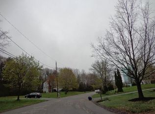 15 Dix Rd, Ipswich, MA 01938