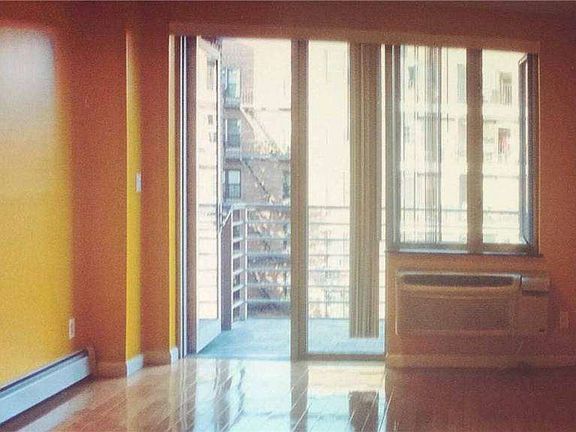 3rd image of 38-34 Parsons Blvd #6B