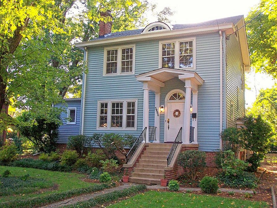 Front view of home