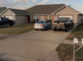 772 Pinewood St, Gardner, KS 66030