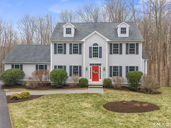 24 Andrew Place, Southbury, CT 06488