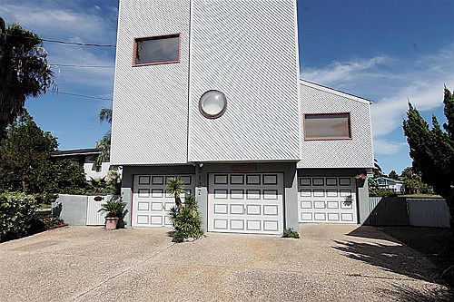 1st image of 2127 Fenwood St