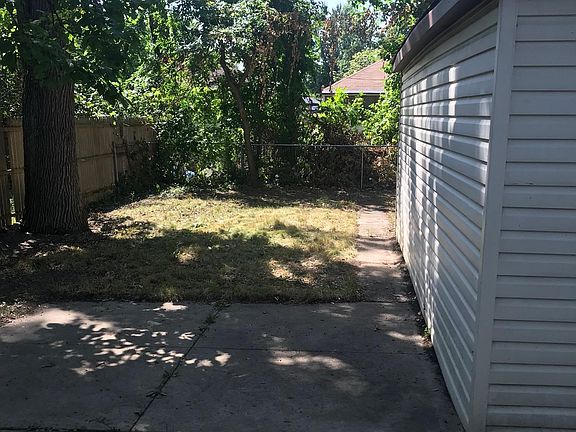 4th image of 19345 Sussex St