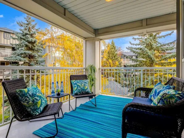 35 NW Richard Ct SW #339, Calgary, AB T3E 7N9