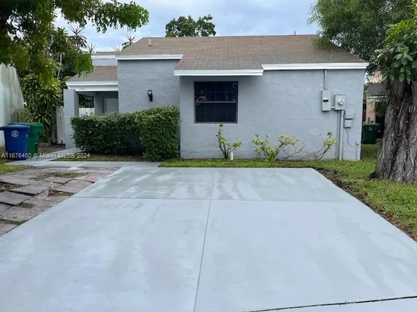 2421 SW 84th Ave, Hollywood, FL 33025