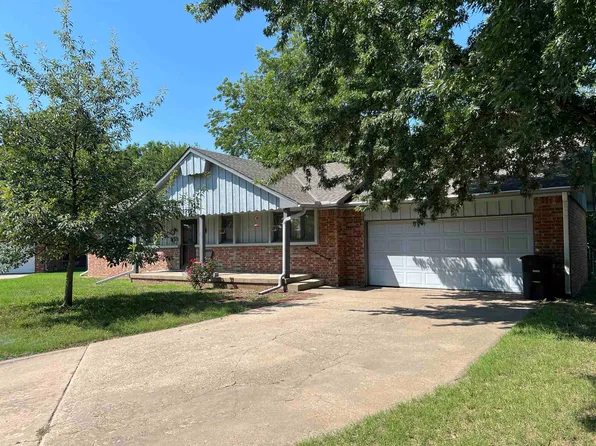5 Tipperary Ct, Augusta, KS 67010