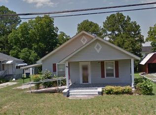 202 E East St, Erwin, NC 28339